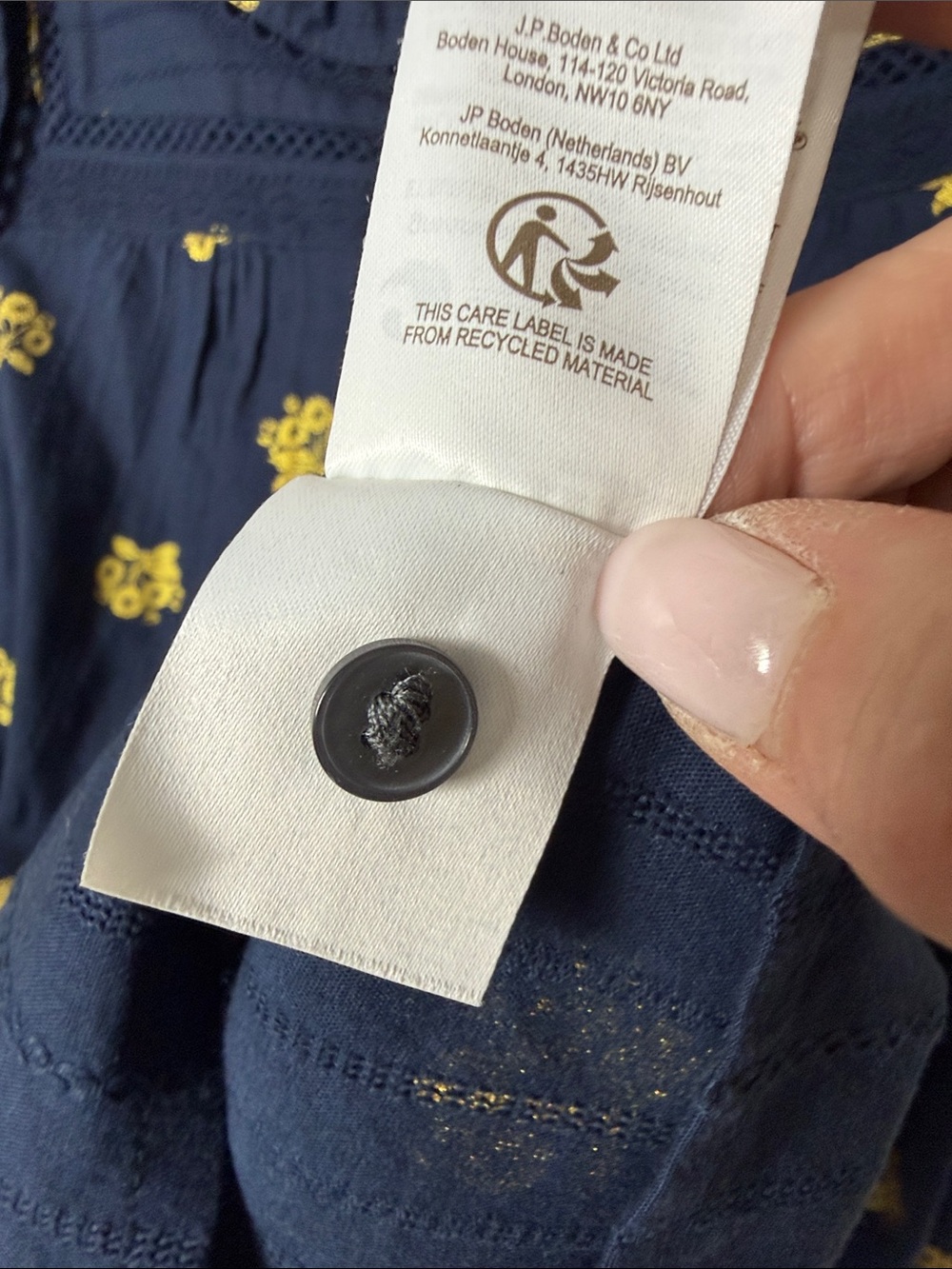Boden Crochet Trim Ruffle Sleeve Button Down Blouse in Navy and Gold Floral US8 - Picture 13 of 13
